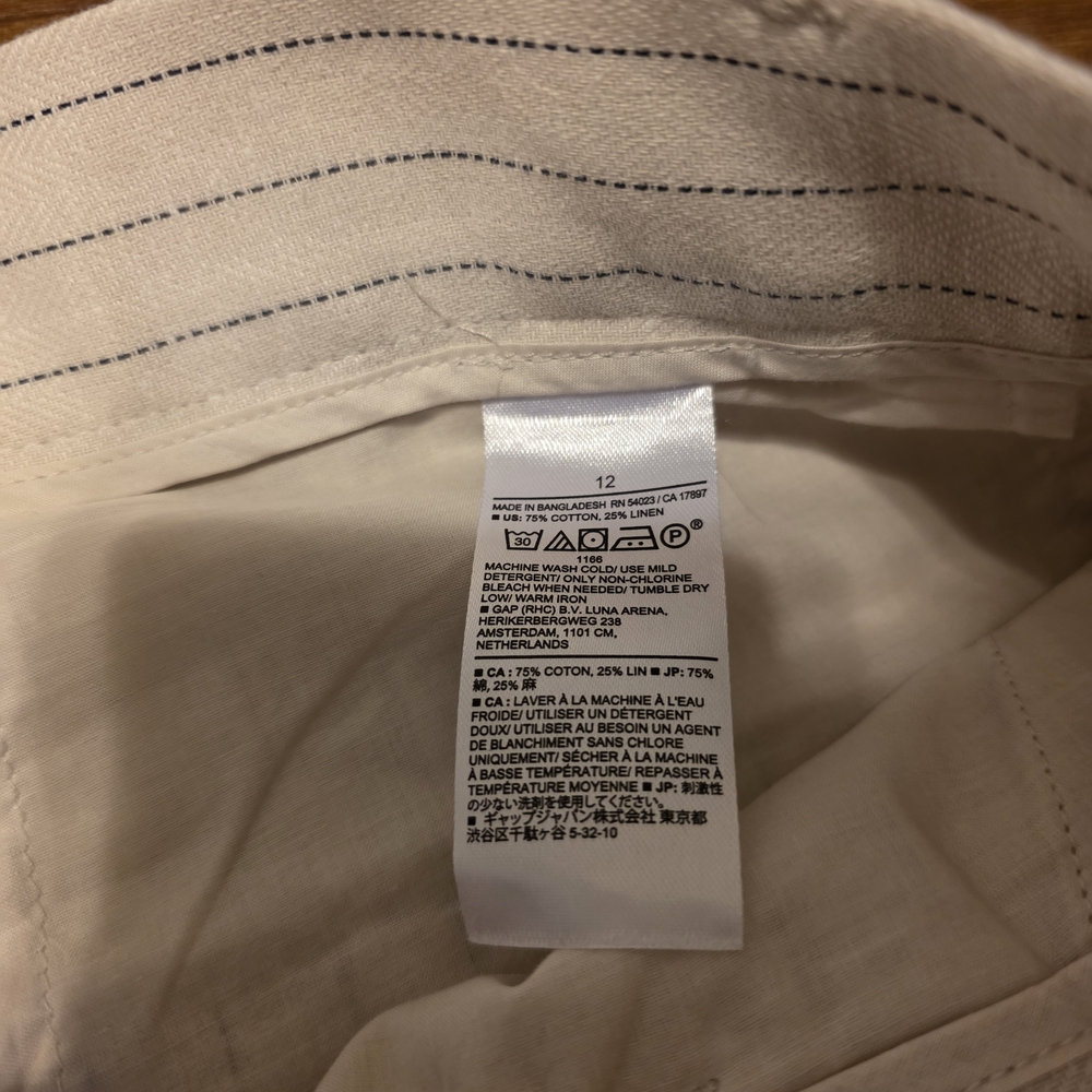 Banana Republic Cream Pinstripe Linen Blend Shorts - Picture 4 of 5